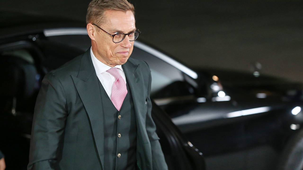 Дмитриев высмеял президента Финляндии