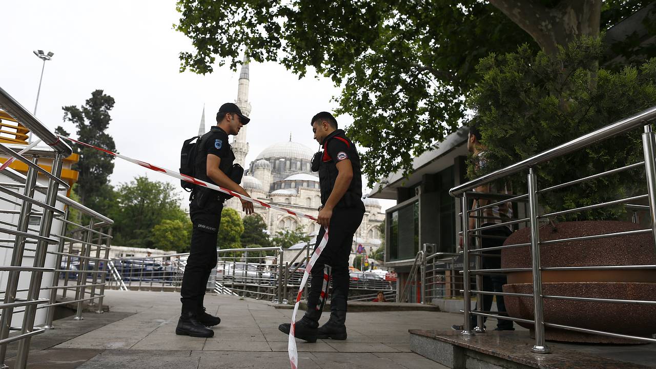 В Турции в мусорном баке нашли тело гражданки Узбекистана без головы