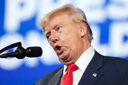 Публичную критику Трампа в адрес Зеленского объяснили
