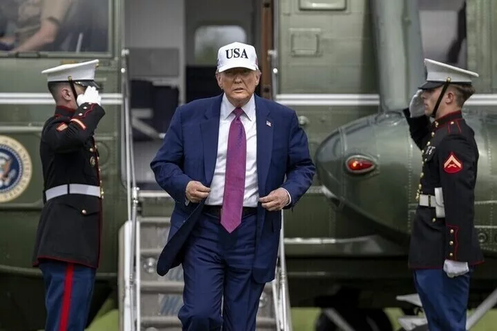 Раскрыто, почему Трамп стал носить более дешевые костюмы