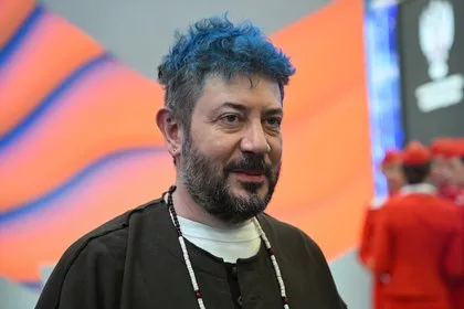 Артемий Лебедев описал положение Зеленского латинским афоризмом