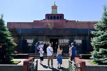 В России высказались о призыве депутата Рады ударить ракетами по мавзолею Ленина