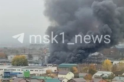 Появились кадры мощного пожара на складе в Подмосковье