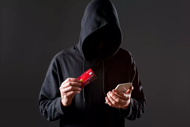 Мошенники обчистили счет пенсионерки из Башкирии