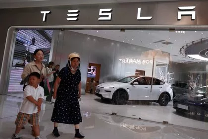 Названы серьезные риски запуска летающих машин Tesla