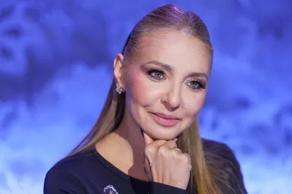 Навка призналась в любви Пескову на льду после премьеры шоу