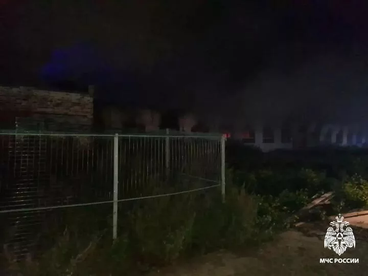 При пожаре в Цивильском округе погибли мать и сын