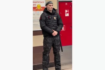 Охранник в столичном метро свел женщин с ума