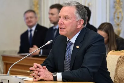 В России рассказали о посланном Зеленскому сигнале во время визита Уиткоффа