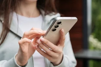 Обновление сломало смартфоны Samsung