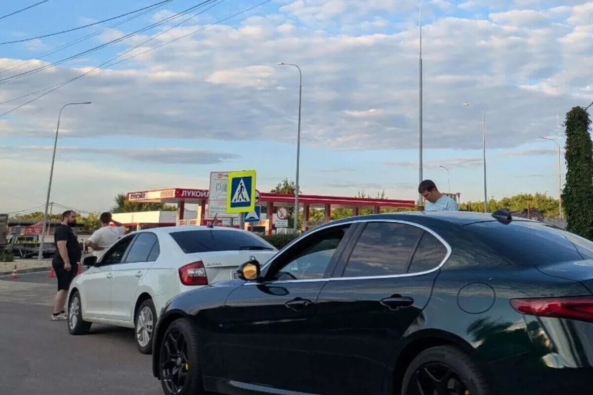 Где есть бензин в Воронеже вечером, 9 октября