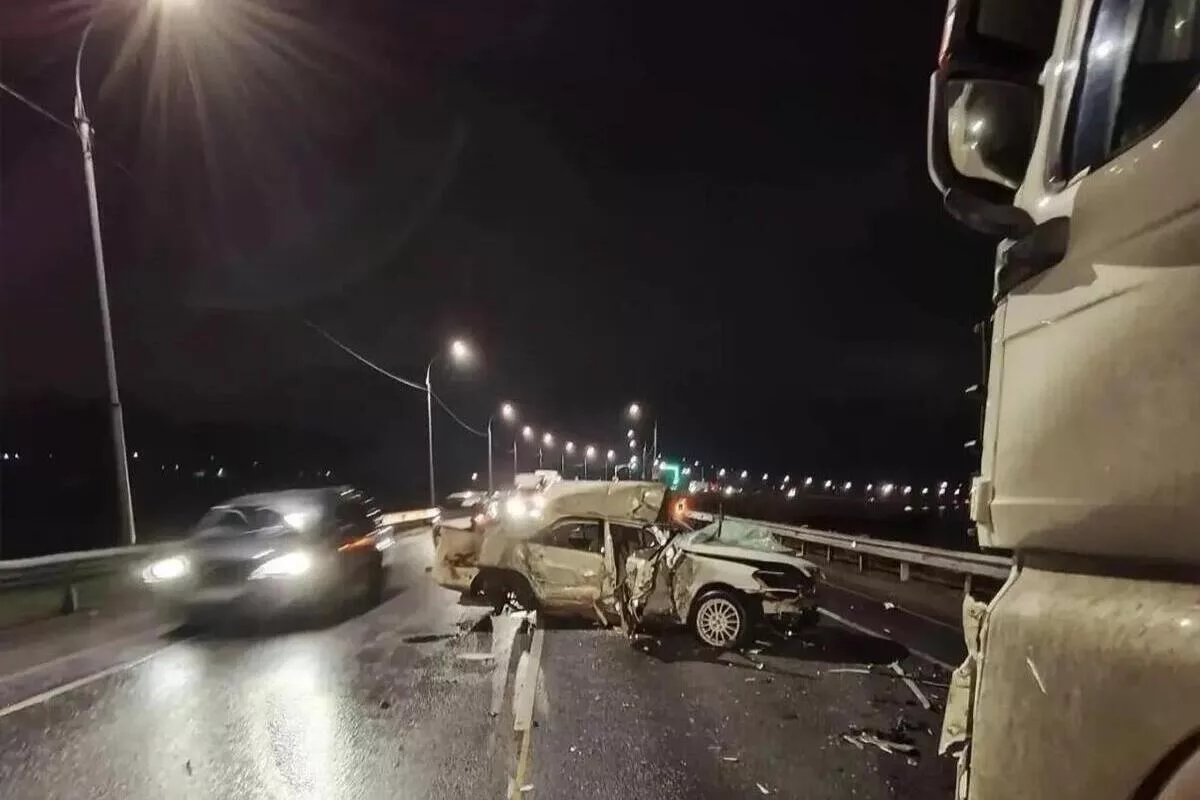 Опубликовано видео с места жуткого тройного ДТП под Новосибирском