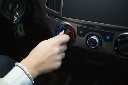 Автомобилистам дали совет по проверке печки автомобиля перед холодами