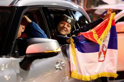 В Сербии толпа ворвалась в здание телеканала