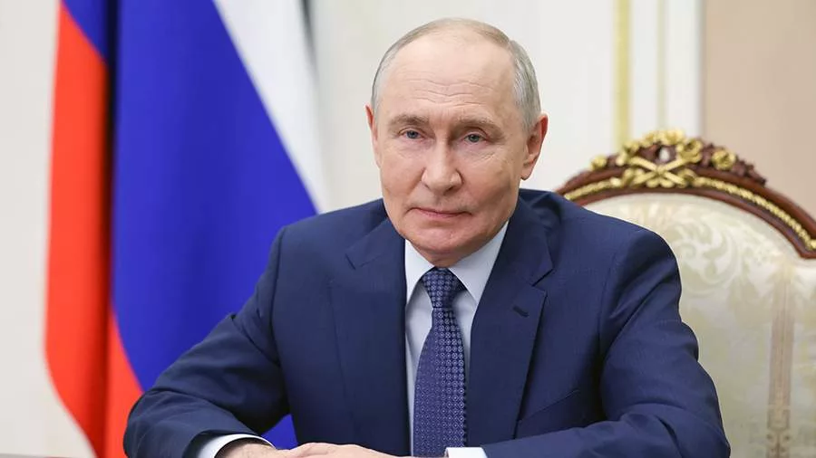Путин поручил провести восстановление объектов торговли после терактов
