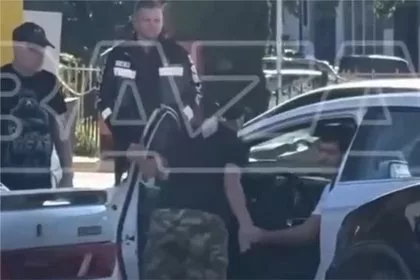 Драка в очереди за бензином в российском регионе попала на видео