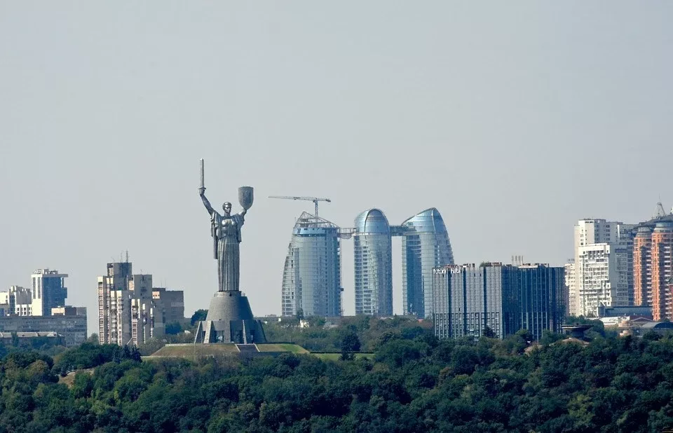 Некоторые районы Киева остались без воды и света