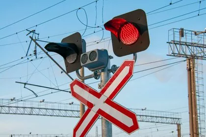 18 поездов задержались в регионе России после атаки БПЛА