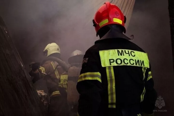 В Алупке при строительных работах загорелся трансформатор