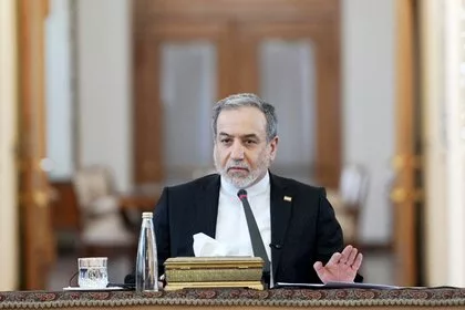 Глава МИД Ирана раскрыл план открытия Ормузского пролива