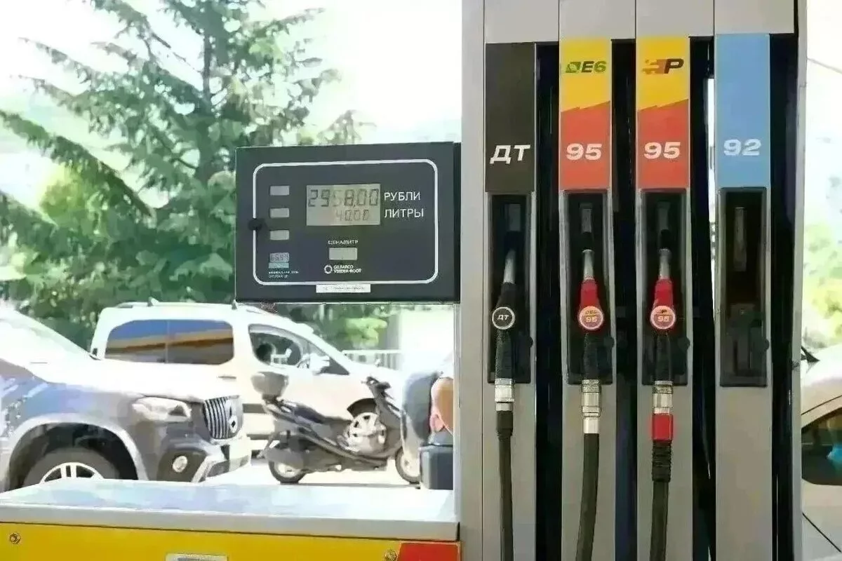 В Сочи 47 АЗС обеспечивают автомобилистов топливом: какие виды бензина доступны 8 октября