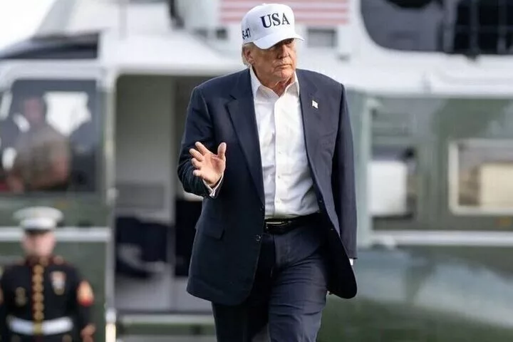 Трамп пригрозил России и Украине 200-процентными пошлинами