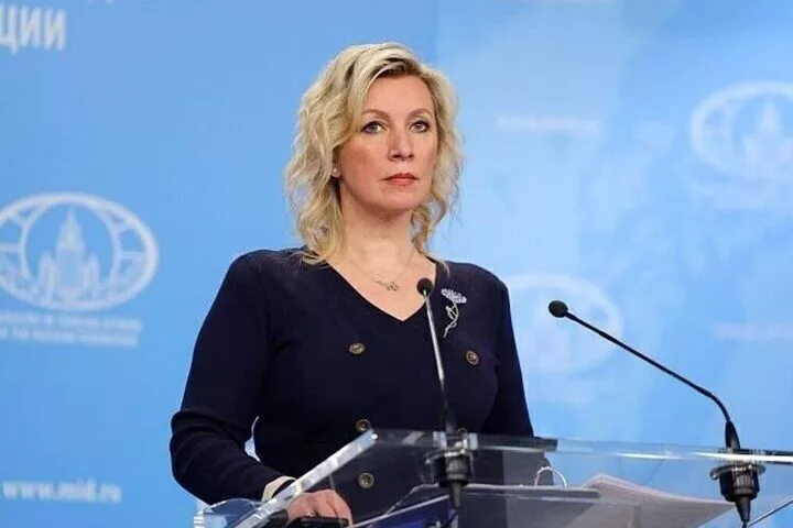 Захарова ответила Поплавской на критику действий консульства в Казахстане
