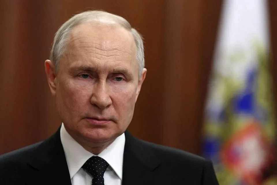 Путин поручил повысить координацию спецслужб с банками на фоне киберугроз